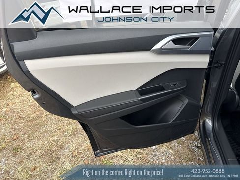 New 2026 Volkswagen Taos SE image 26