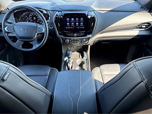 Used 2022 Chevrolet Traverse Premier w/ Redline Edition image 4