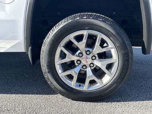 Used 2017 GMC Sierra 1500 SLT w/ SLT Premium Package image 19