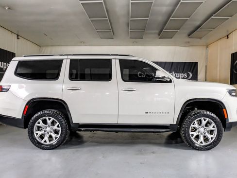 Used 2022 Jeep Wagoneer Series II image 5