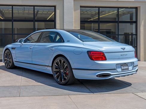 New 2025 Bentley Flying Spur Plug-In Hybrid image 11