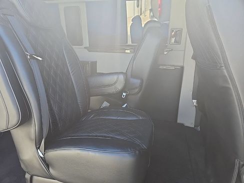 Used 2023 Mercedes-Benz Sprinter 3500 image 24