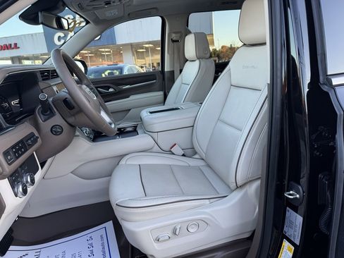 Certified 2023 GMC Yukon Denali image 22