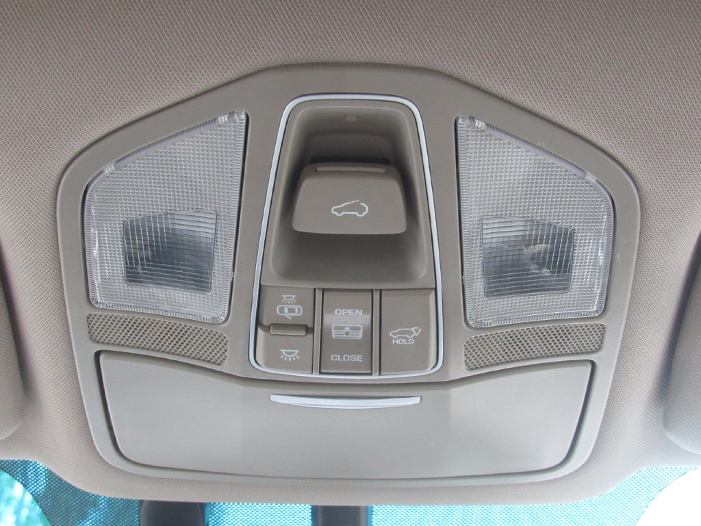 Used 2018 Hyundai Santa Fe Sport w/ 2.4L Tech Package 04 FWD image 29