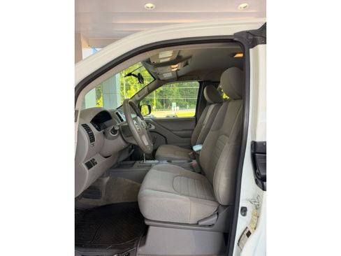 Used 2017 Nissan Frontier S RWD image 12