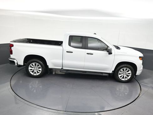 Used 2023 Chevrolet Silverado 1500 Custom RWD image 22