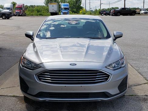 Used 2020 Ford Fusion SE FWD image 8