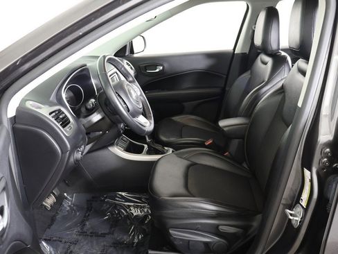 Used 2018 Jeep Compass Latitude w/ Cold Weather Group image 25