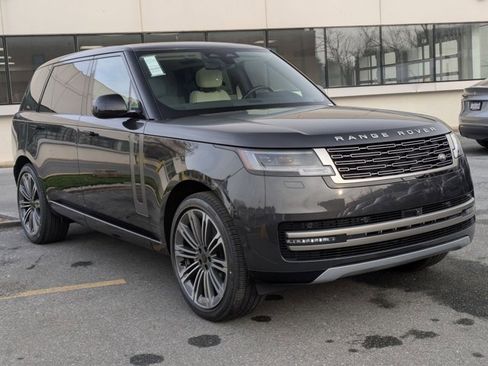New 2026 Land Rover Range Rover Long Wheelbase SE image 7