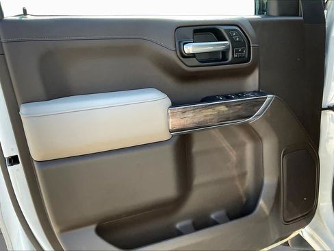 Used 2020 Chevrolet Silverado 1500 LTZ w/ LTZ Plus Package AWD/4WD image 21