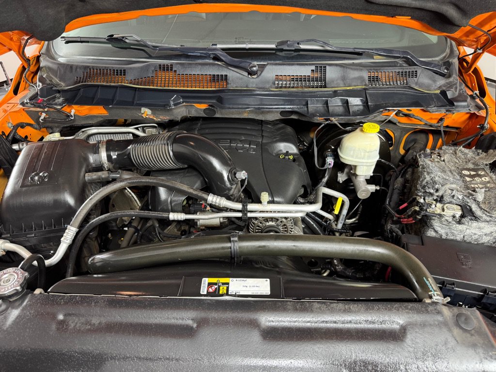Used 2015 RAM 1500 Sport w/ Ignition Orange Sport Package AWD/4WD image 26