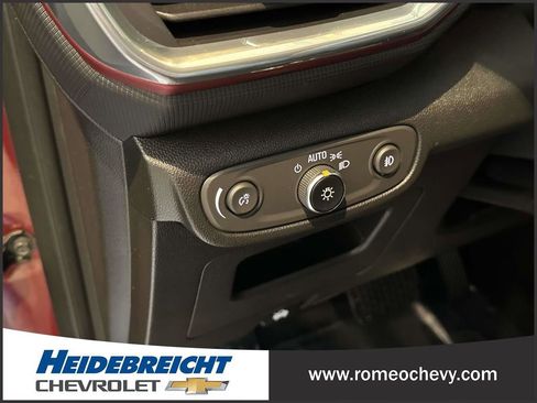 Certified 2023 Chevrolet TrailBlazer RS w/ Convenience Package image 21