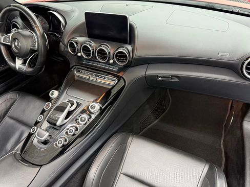 Used 2019 Mercedes-Benz AMG GT Roadster w/ Lane Tracking Package image 20
