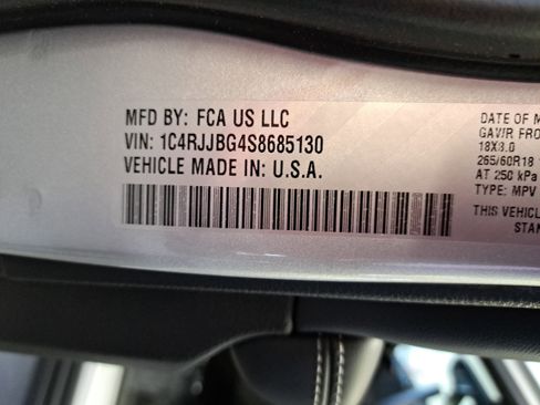 New 2025 Jeep Grand Cherokee L Limited RWD image 36