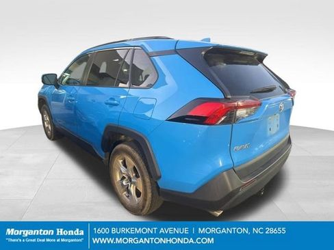 Used 2021 Toyota RAV4 XLE w/ Convenience Package image 2
