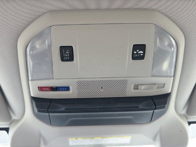Used 2022 Subaru Ascent Limited AWD/4WD image 30
