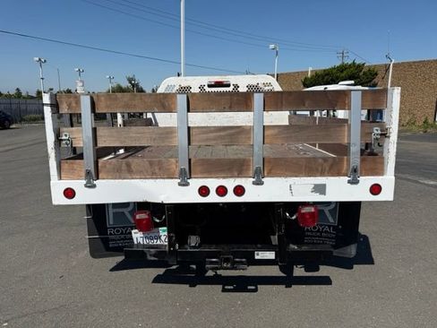 Used 2017 Ford F350 XL w/ Power Equipment Group RWD image 4