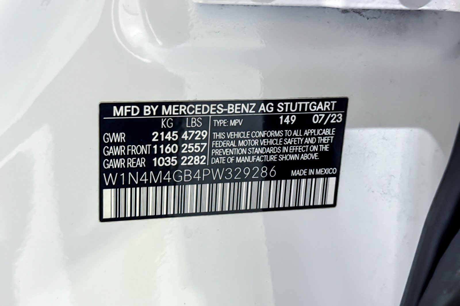 Used 2023 Mercedes-Benz GLB 250 w/ Premium Package image 27