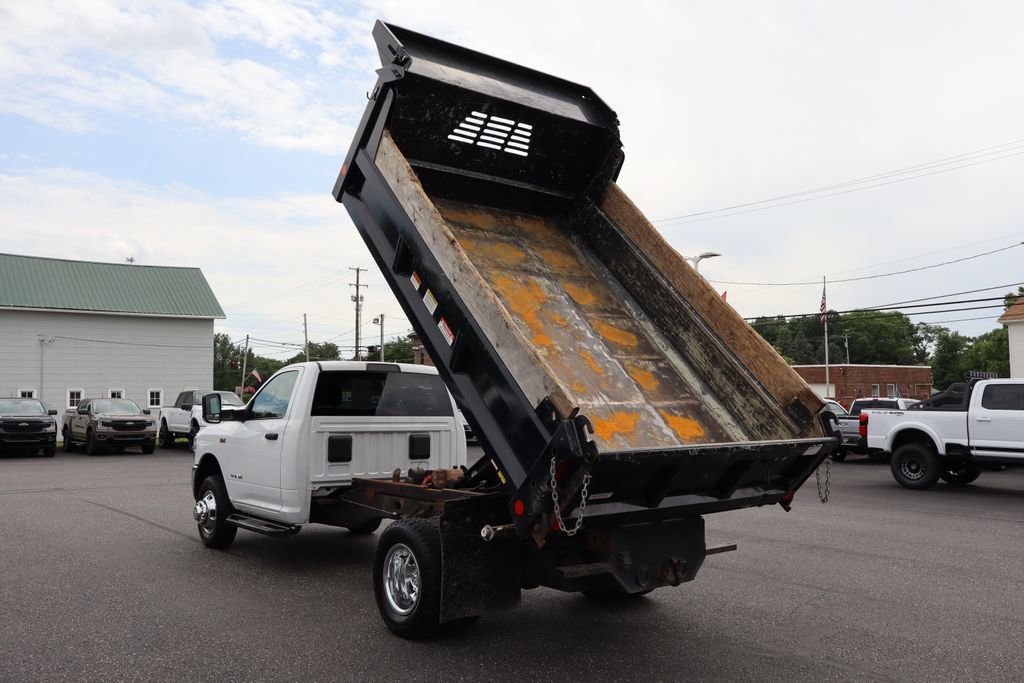 Used 2021 RAM 3500 Tradesman w/ Chrome Appearance Group RWD image 18