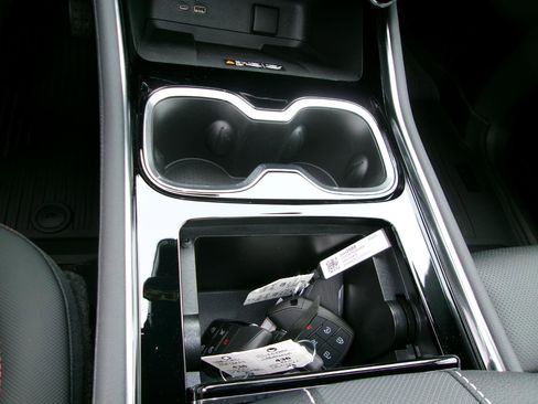 New 2026 Chevrolet Traverse Z71 AWD/4WD image 19