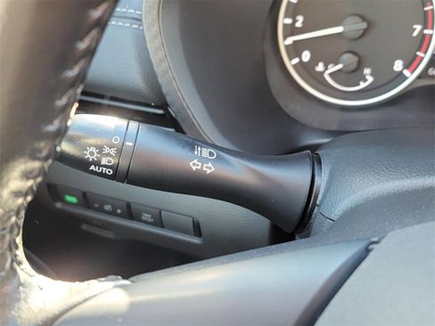 Certified 2022 Nissan Sentra SV image 18