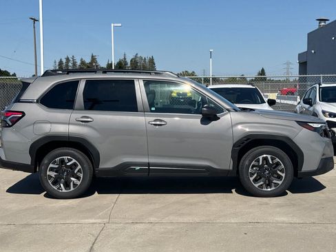 New 2026 Subaru Forester Premium AWD/4WD image 2