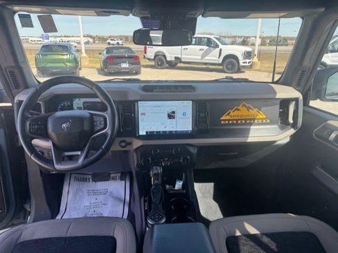 Used 2022 Ford Bronco Wildtrak image 25