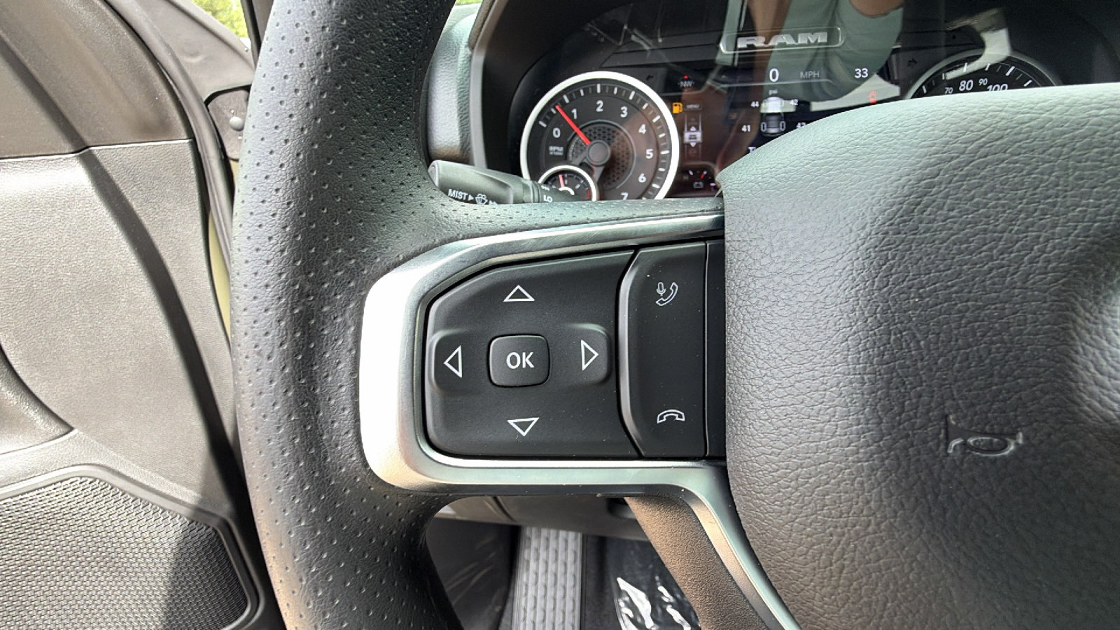 New 2026 RAM 1500 Express AWD/4WD image 25