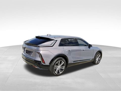New 2026 Cadillac Lyriq Luxury image 4