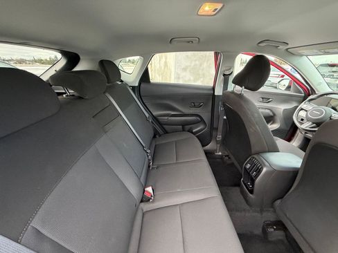 Used 2025 Hyundai Kona SEL image 37