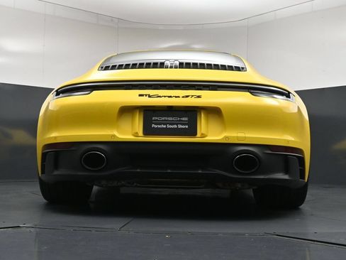 Used 2022 Porsche 911 Carrera GTS w/ Premium Package RWD image 25