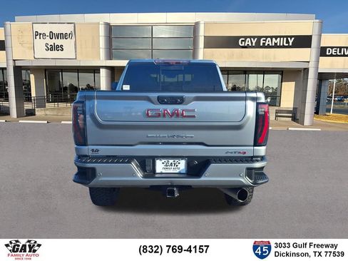 Used 2024 GMC Sierra 2500 AT4 w/ AT4 Premium Plus Package AWD/4WD image 19
