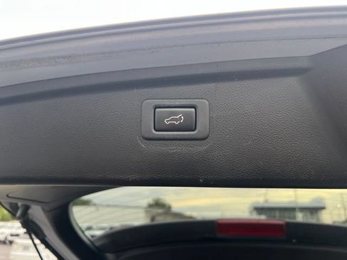 Used 2018 Subaru Outback 2.5i Premium AWD/4WD image 25