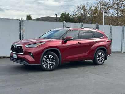 Used 2021 Toyota Highlander XLE
