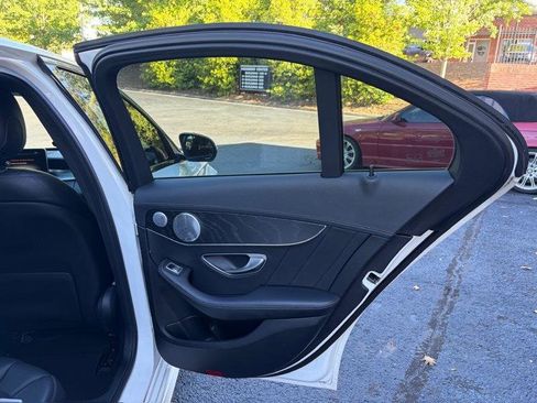 Used 2016 Mercedes-Benz C 300 4MATIC Sedan image 38