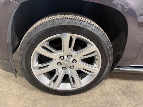 Used 2015 Cadillac Escalade Premium AWD/4WD image 43