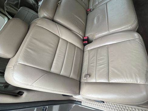 Used 2004 Ford Excursion Limited image 21