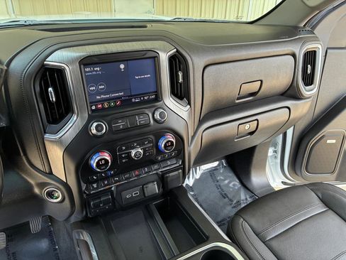 Used 2022 GMC Sierra 2500 Denali AWD/4WD image 18