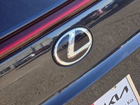 Used 2019 Lexus UX 200 F Sport w/ F Sport Premium Package image 10