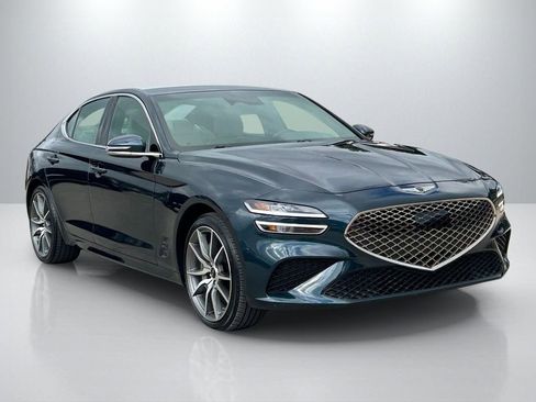 Used 2024 Genesis G70 2.5T image 3