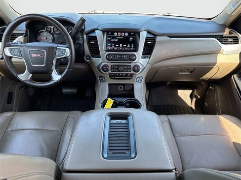 Certified 2017 GMC Yukon SLT image 23