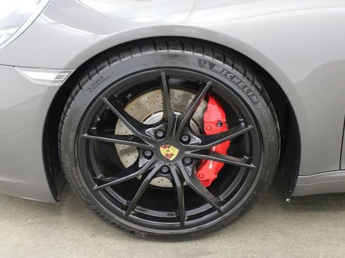 Certified 2018 Porsche 911 Carrera S RWD image 12