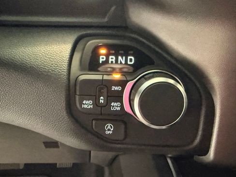 New 2026 RAM 1500 Express AWD/4WD image 31