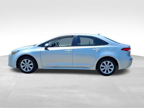 Used 2025 Toyota Corolla LE FWD image 25