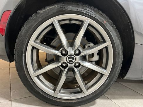Used 2023 MAZDA MX-5 Miata Grand Touring RWD image 12