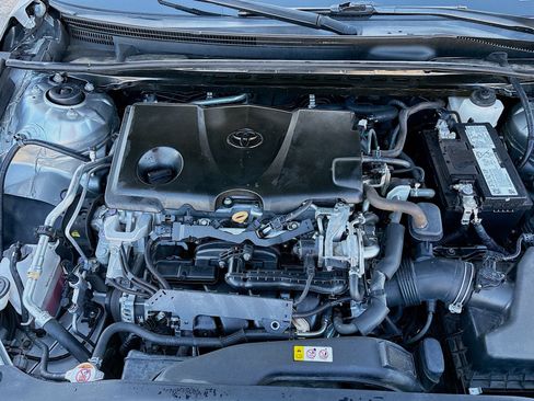Used 2020 Toyota Camry SE FWD image 27