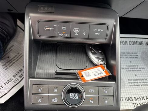 Used 2024 Hyundai Kona Limited FWD image 35