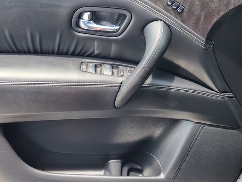 Used 2024 Nissan Armada Platinum w/ Captain's Chairs Package AWD/4WD image 23