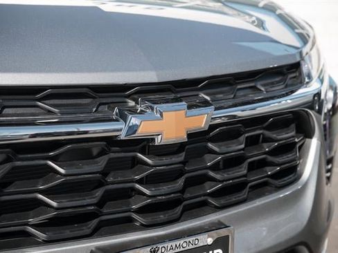 Used 2026 Chevrolet Trax LT w/ Driver Confidence Package image 47