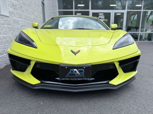 Used 2021 Chevrolet Corvette Stingray Premium Cpe w/ Z51 Performance Package RWD image 9